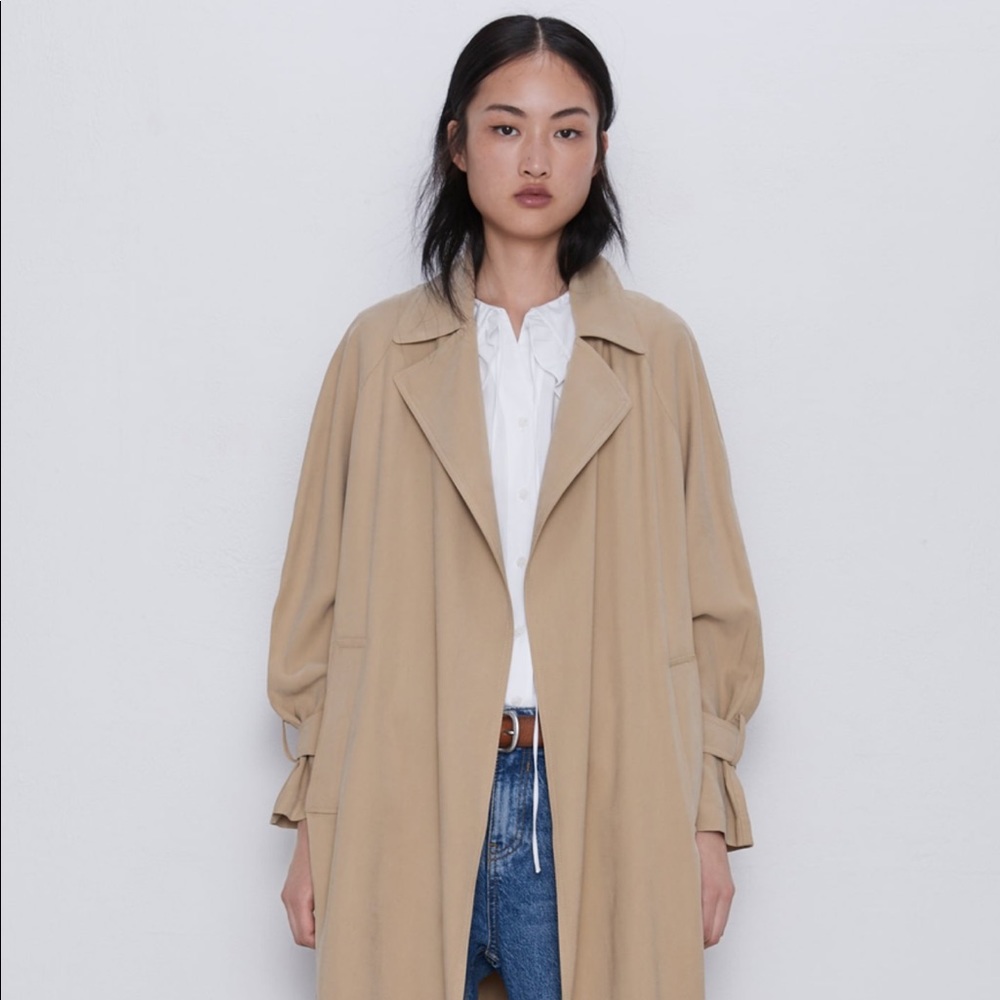 Float Trench Coat w/ Pockets
